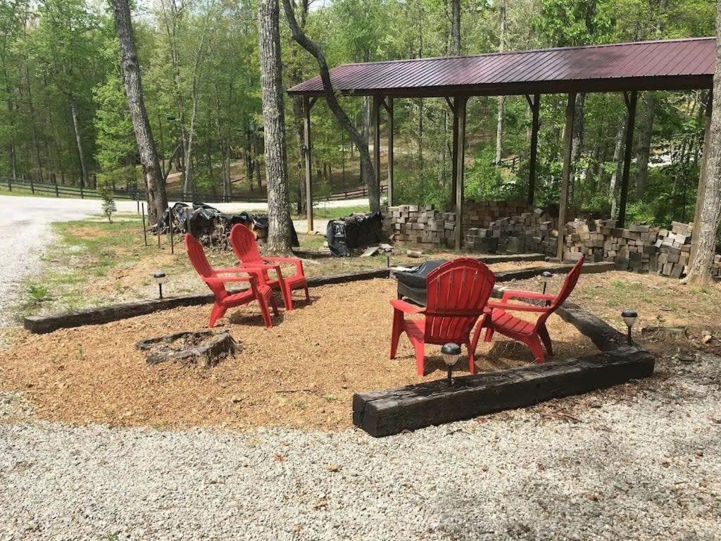 Spencer Tn State Parks Open! Hikes, Waterfalls, Firepits! מראה חיצוני תמונה